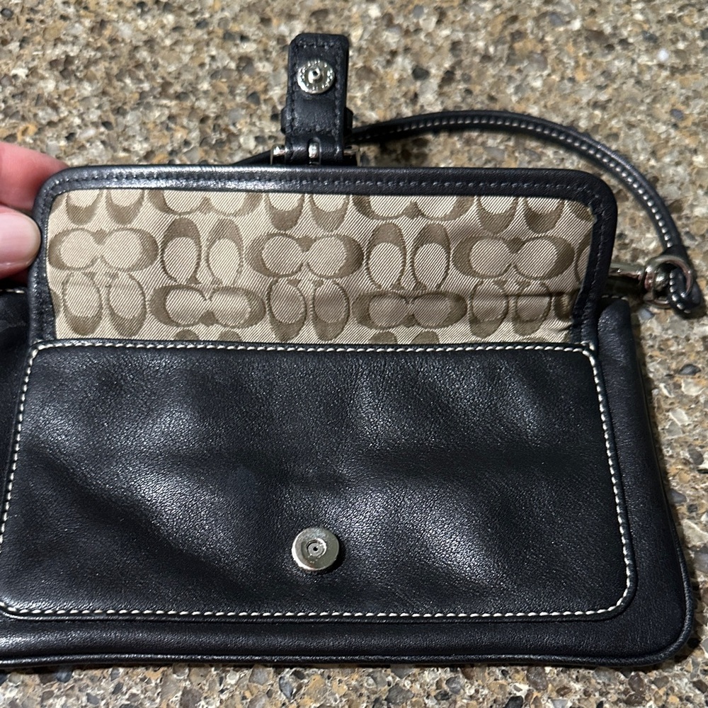 Coach Black Leather Buckle Wristlet - Picture 2 of 4